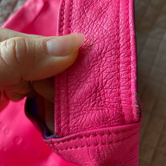 Rare Y2K Vintage Hot pink reversible Marc Jacobs cross body messenger bag